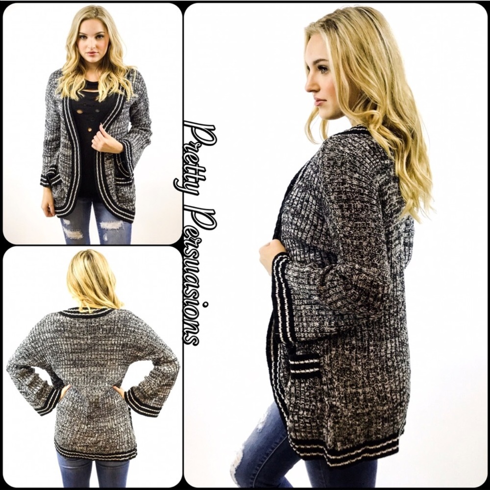NWT Black & White Striped Bell Sleeve Cardigan - Picture 2 of 8